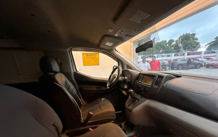 Foto 4 de 2020 NISSAN NV200