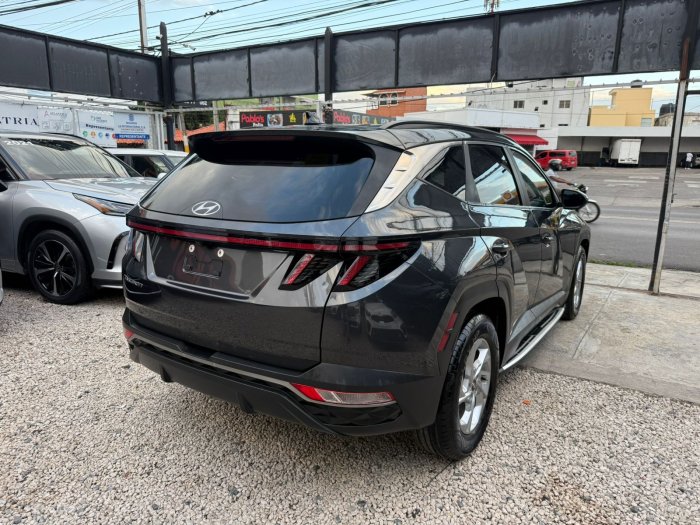 Foto 3 de 2022 HYUNDAI TUCSON SEL