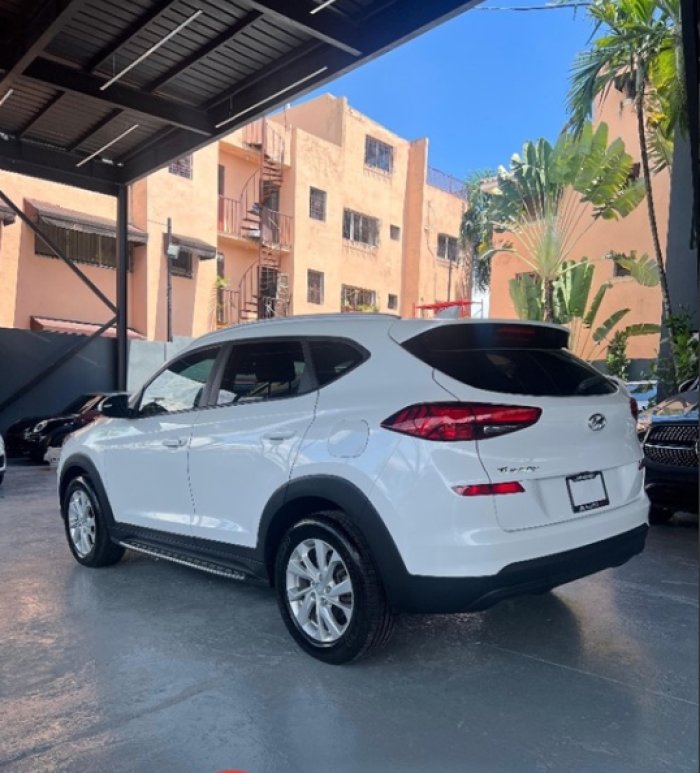 Foto 7 de 2019 HYUNDAI TUCSON SE