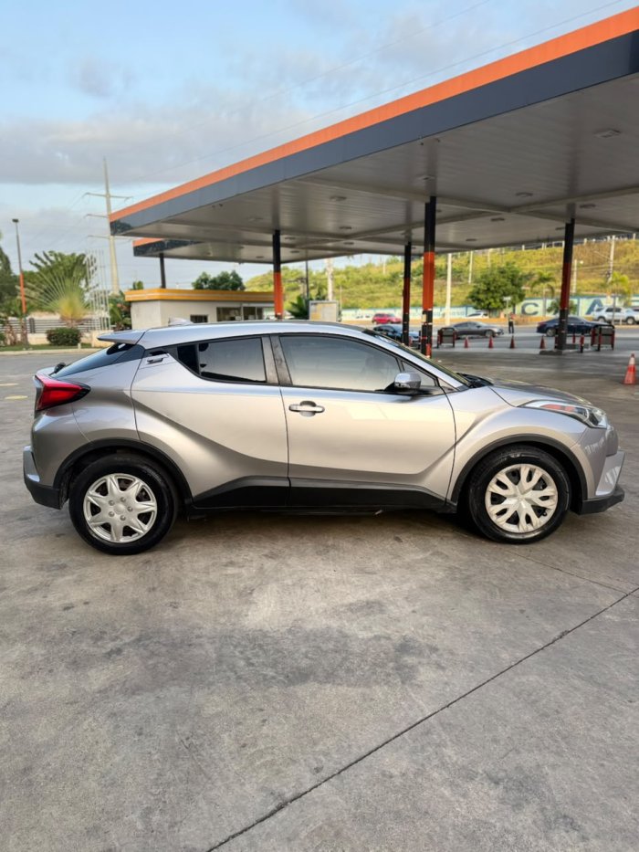 Foto 8 de 2019 Toyota C- HR