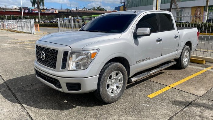 2019 NISSAN TITAN