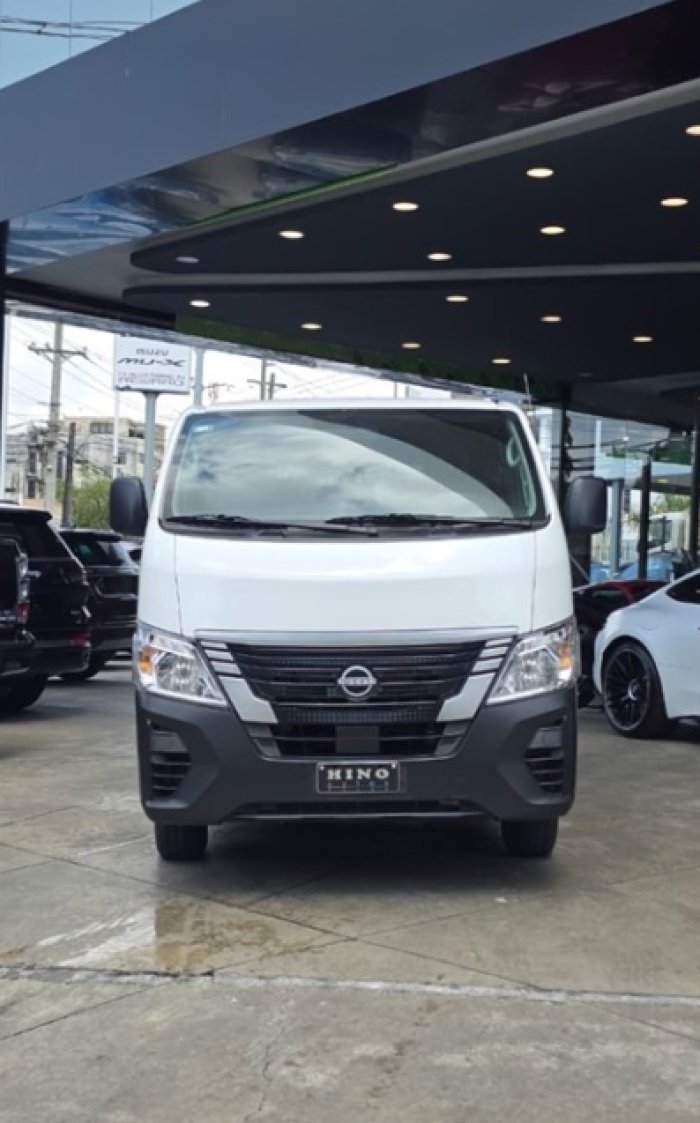 Foto 2 de 2025 NISSAN URVAN