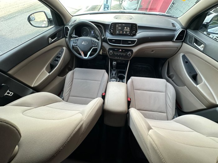 Foto 6 de 2021 HYUNDAI TUCSON SE