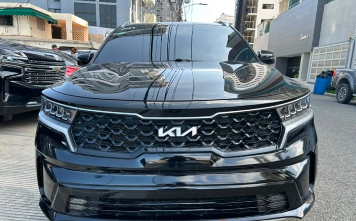 Foto 2 de 2023 KIA SORENTO SPORT