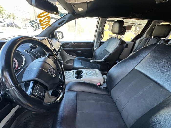 Foto 8 de 2020 DODGE CARAVAN