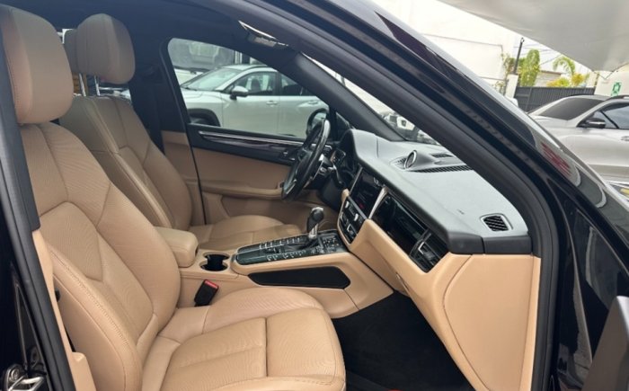 Foto 6 de 2020 PORSCHE MACAN