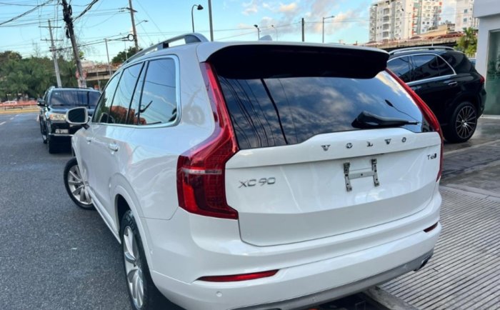Foto 8 de 2018 VOLVO XC90