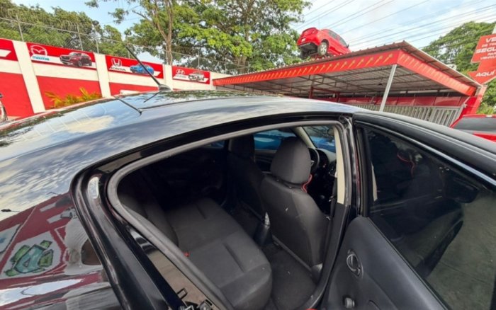 Foto 5 de 2019 NISSAN VERSA
