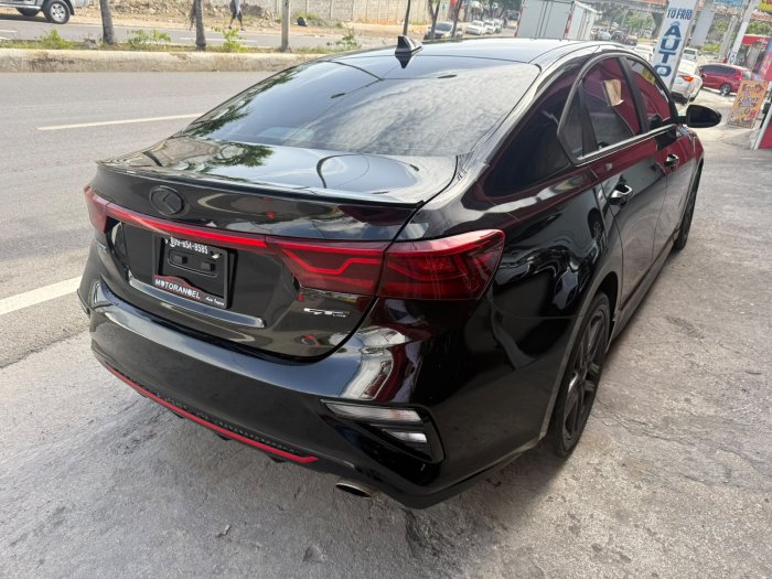Foto 4 de 2021 KIA FORTE GT LINE