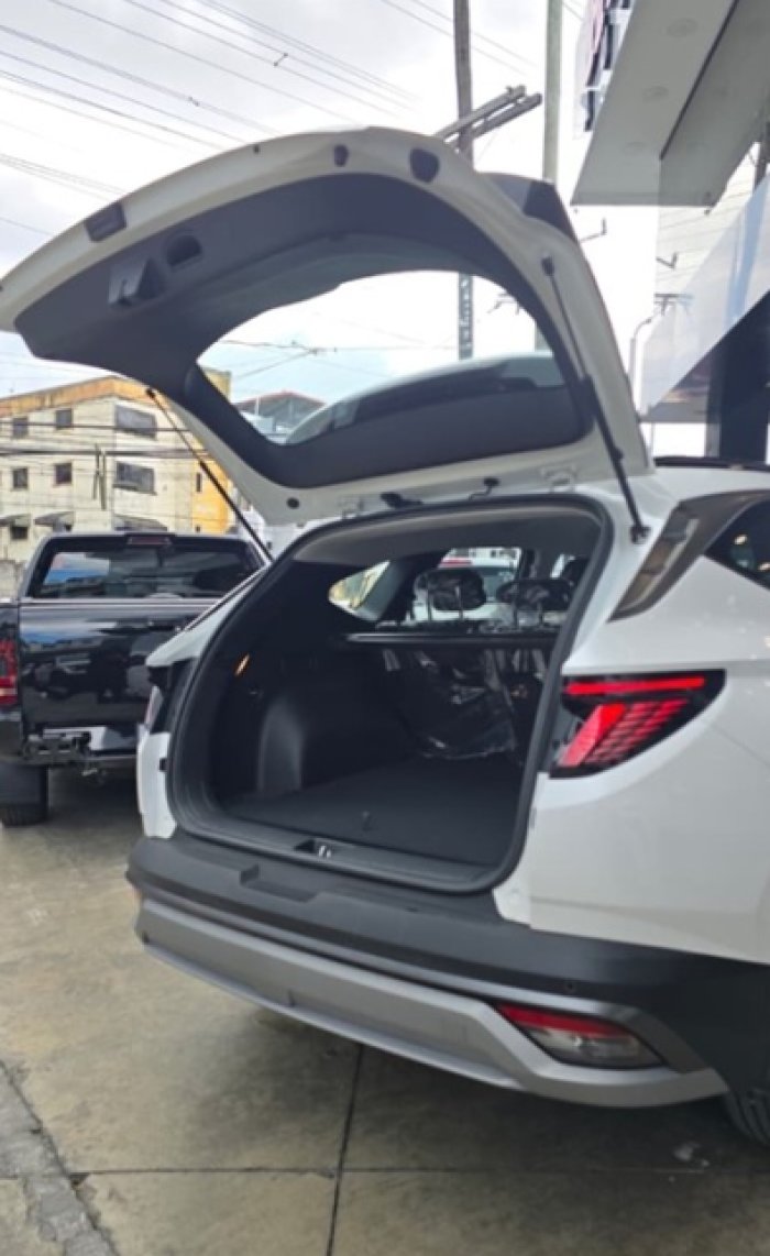 Foto 7 de 2026 HYUNDAI TUCSON S