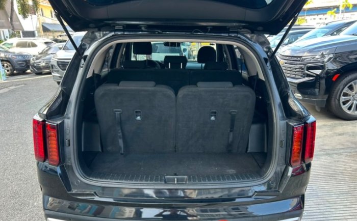 Foto 11 de 2023 KIA SORENTO SPORT