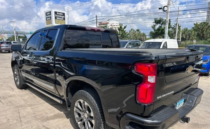 Foto 8 de 2023 CHEVROLET SILVERADO HIGH COUNTRY