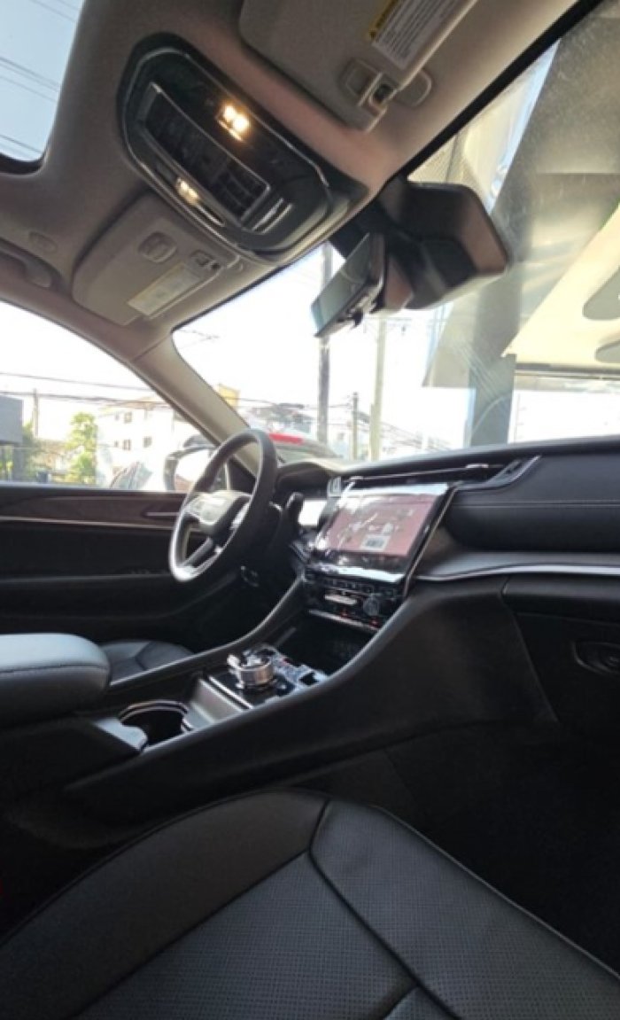 Foto 5 de 2023 JEEP GRAND CHEROKEE LIMITED