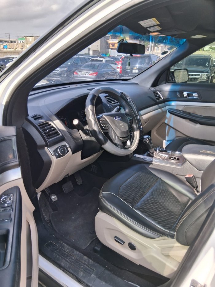 Foto 4 de 2018 FORD EXPLORER