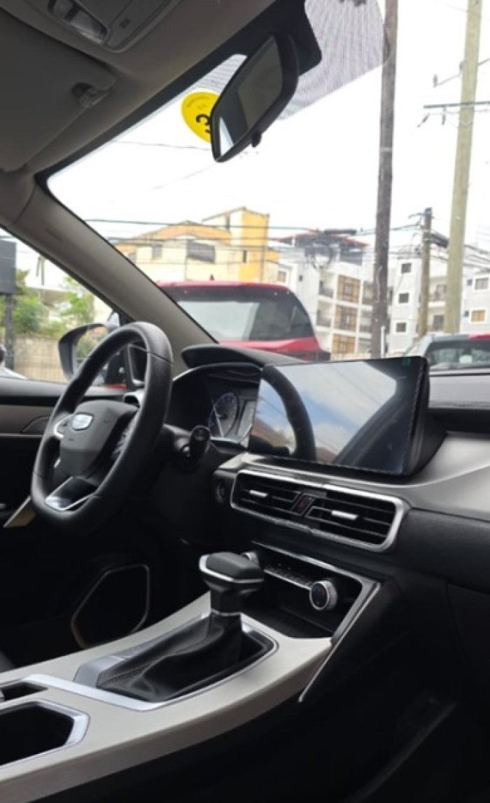 Foto 5 de 2027 GEELY COOLRAY NEO