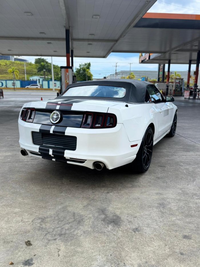 Foto 8 de 2015 FORD MUSTANG