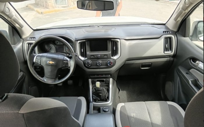 Foto 3 de 2023 CHEVROLET COLORADO LT
