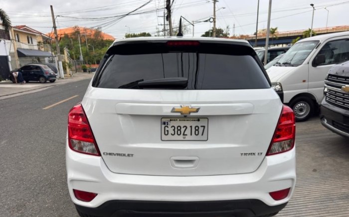 Foto 9 de 2017 CHEVROLET TRAX LT