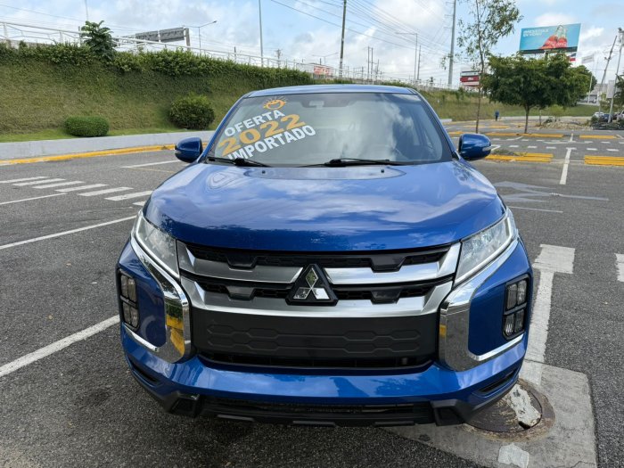 Foto 3 de 2022 MITSUBISHI OUTLANDER SPORT SE