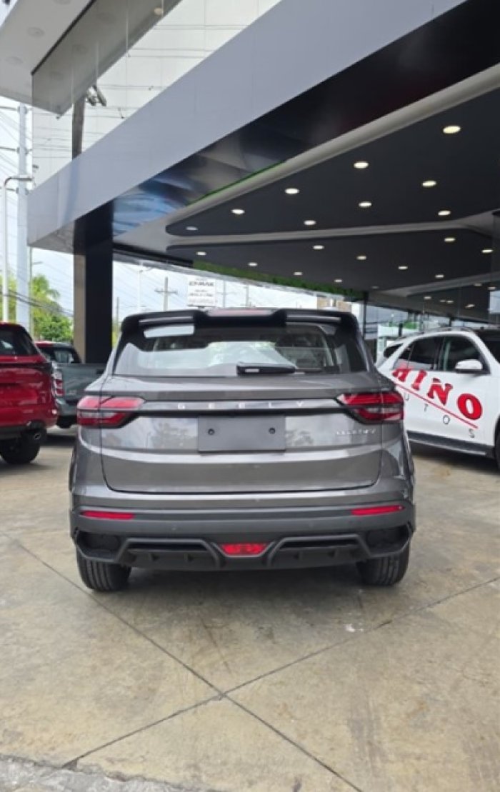 Foto 9 de 2027 GEELY COOLRAY NEO