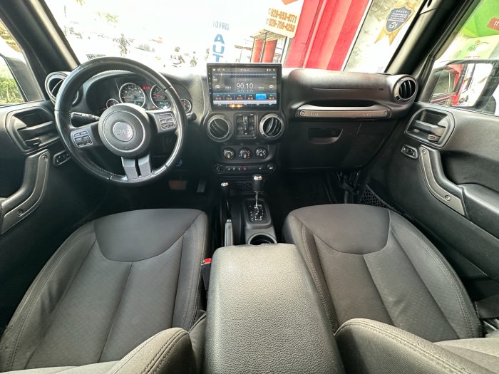 Foto 7 de 2017 JEEP WRANGLER UNLIMITED SPORT
