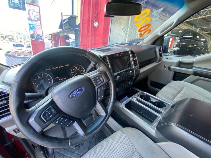 Foto 8 de 2020 FORD F 150 XLT