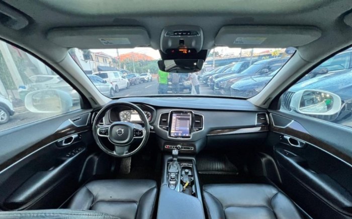 Foto 4 de 2018 VOLVO XC90