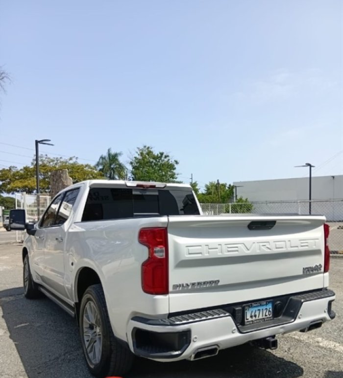 Foto 6 de 2022 CHEVROLET SILVERADO HIGH COUNTRY