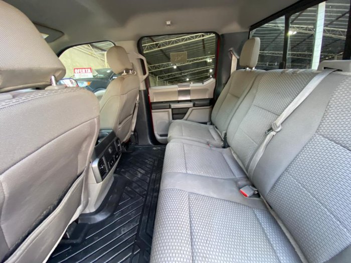 Foto 10 de 2020 FORD F 150 XLT