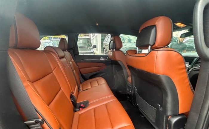 Foto 6 de 2020 JEEP GRAND CHEROKEE LAREDO 4X4