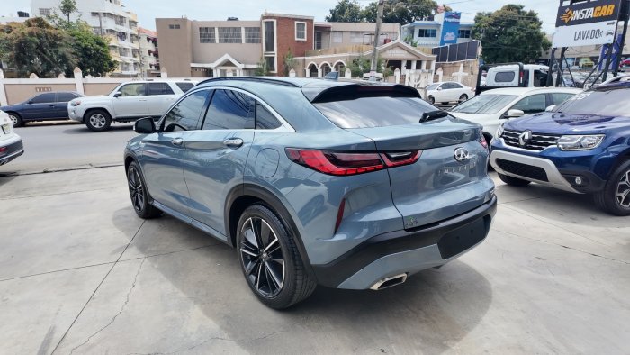 Foto 3 de 2023 INFINITI QX-55