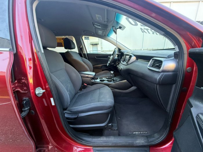 Foto 10 de 2020 KIA SORENTO LX