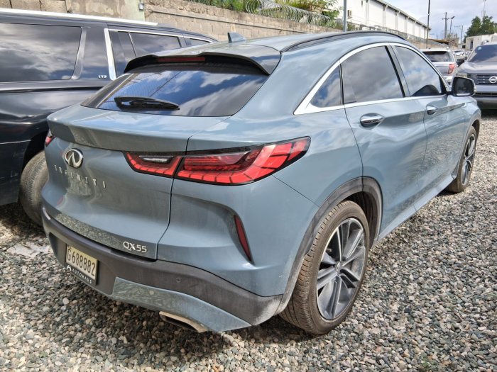 Foto 6 de 2023 INFINITI QX-55