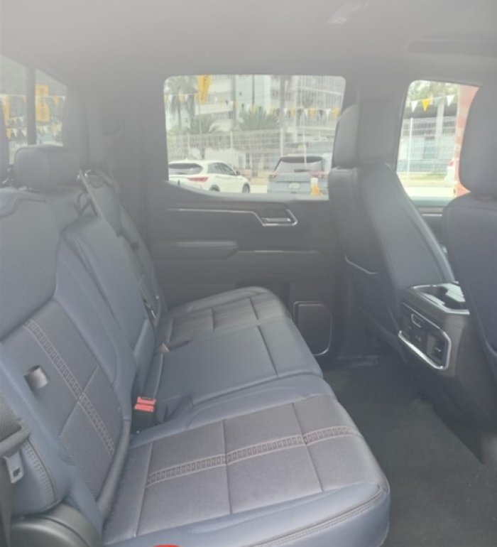 Foto 5 de 2025 CHEVROLET SILVERADO HIGH COUNTRY DURAMAX