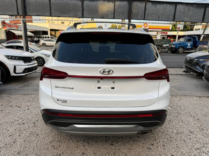 Foto 4 de 2022 HYUNDAI SANTA FE SEL