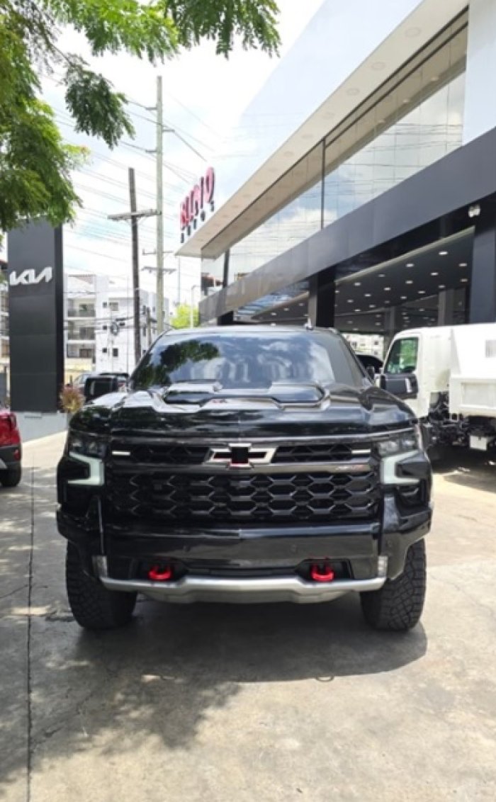 Foto 2 de 2025 CHEVROLET COLORADO