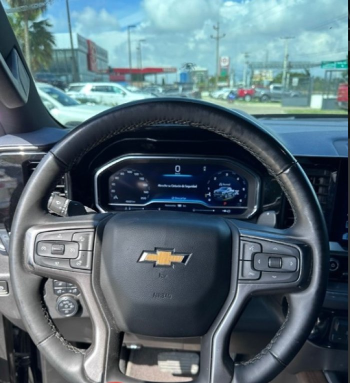 Foto 5 de 2023 CHEVROLET SILVERADO HIGH COUNTRY