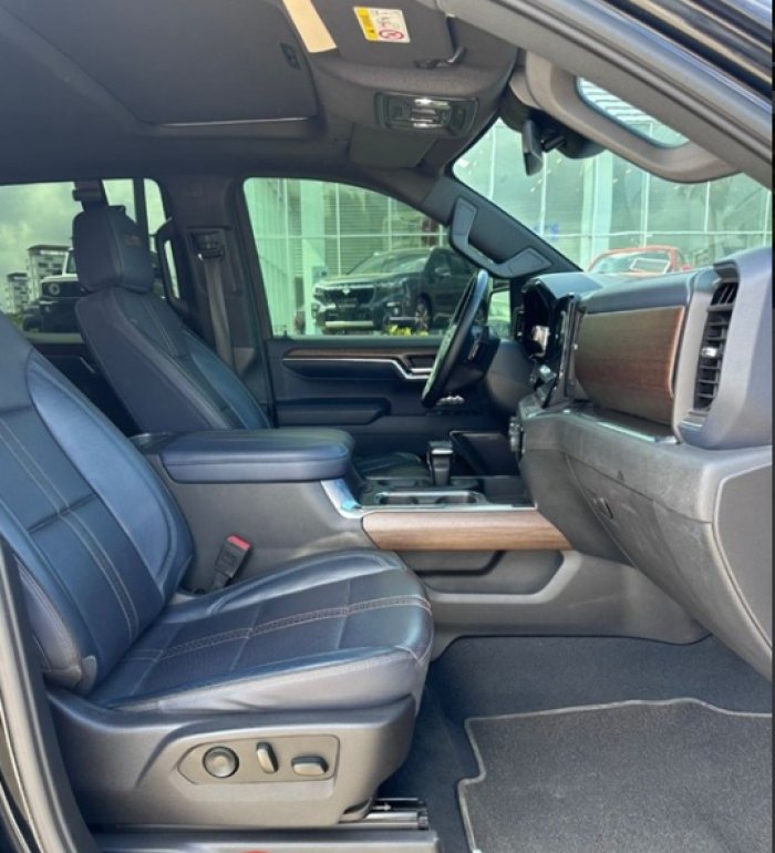 Foto 11 de 2023 CHEVROLET SILVERADO HIGH COUNTRY