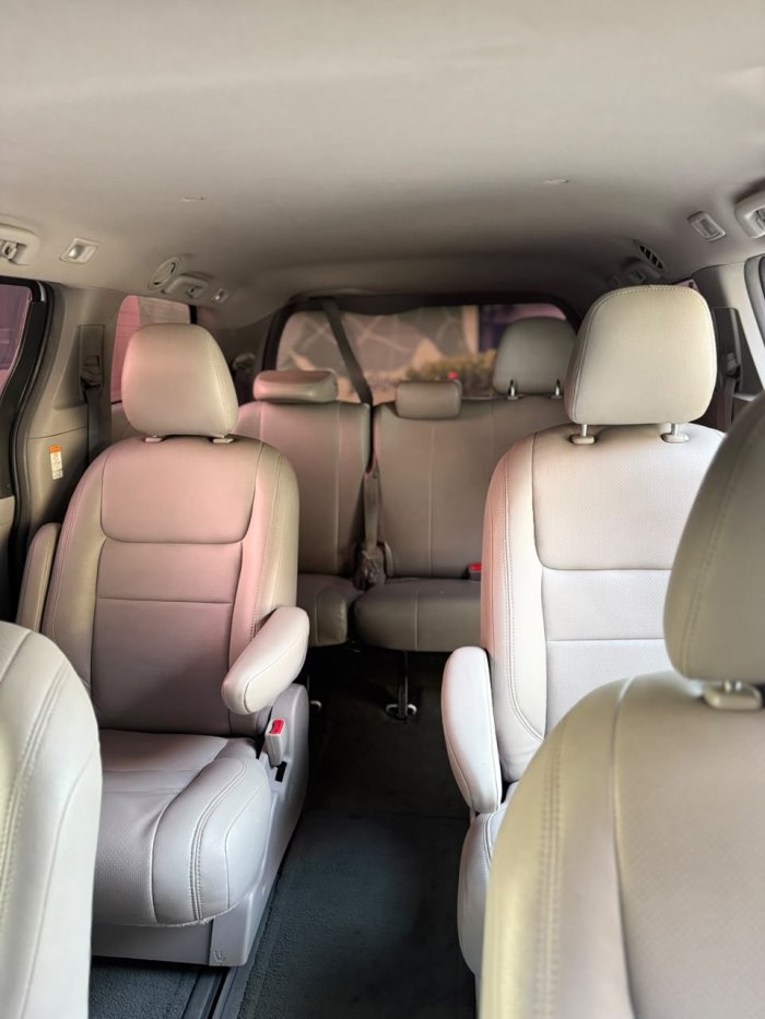 Foto 3 de 2017 Toyota SIENNA