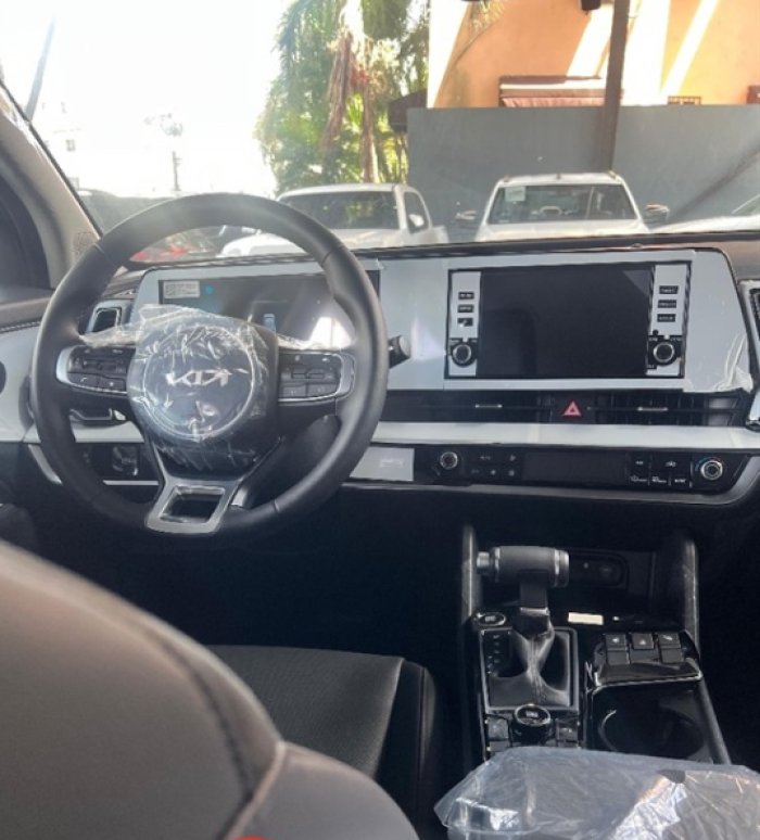 Foto 4 de 2025 KIA SPORTAGE LUXURY