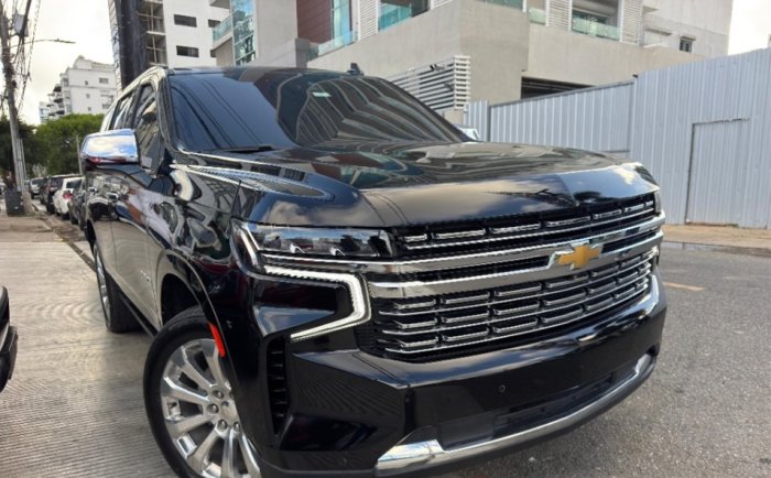 Foto 3 de 2023 CHEVROLET TAHOE PREMIER
