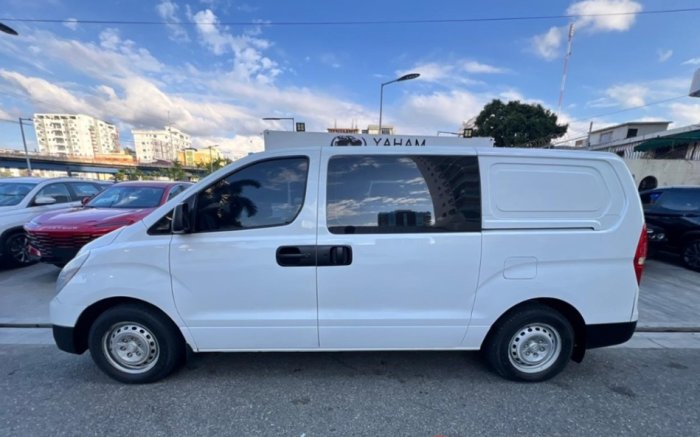 Foto 7 de 2018 HYUNDAI H 1 TQ6