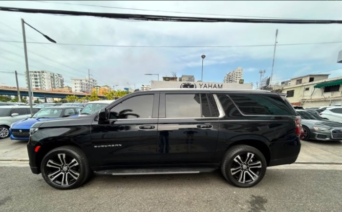 Foto 7 de 2021 CHEVROLET SUBURBAN LT