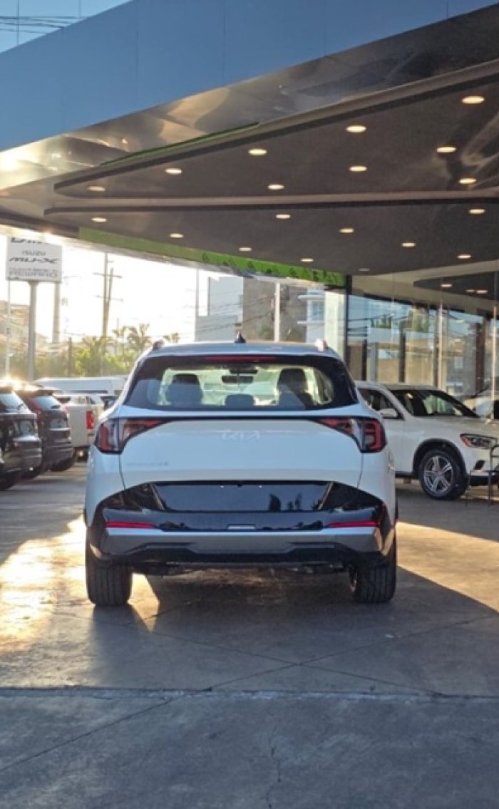 Foto 10 de 2027 KIA SPORTAGE LUXURY
