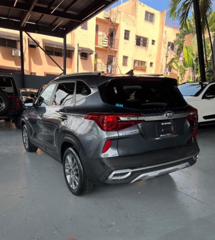 Foto 6 de 2021 KIA SELTOS
