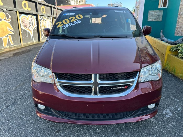 Foto 2 de 2020 DODGE CARAVAN