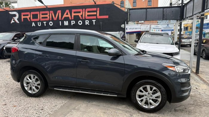Foto 7 de 2021 HYUNDAI TUCSON SE