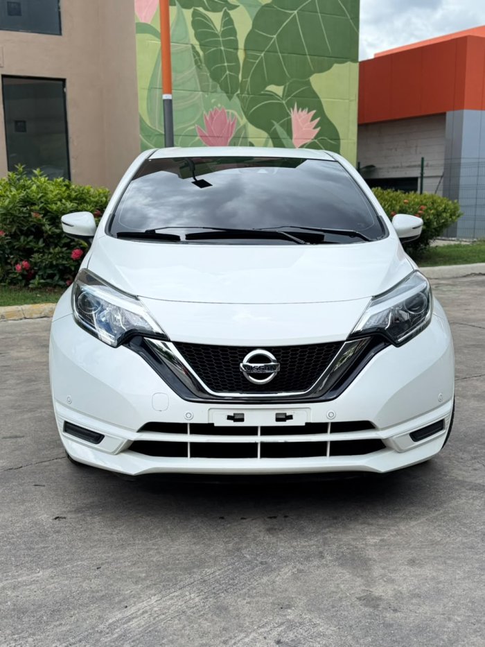 Foto 2 de 2020 NISSAN NV200