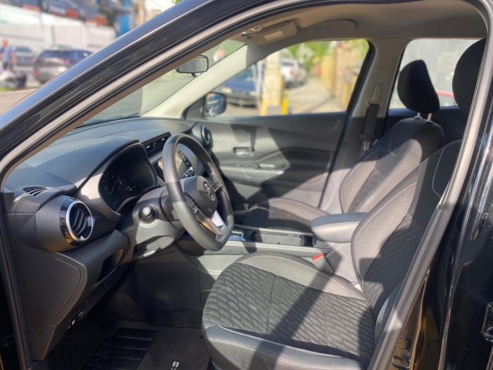 Foto 6 de 2021 NISSAN KICKS SV