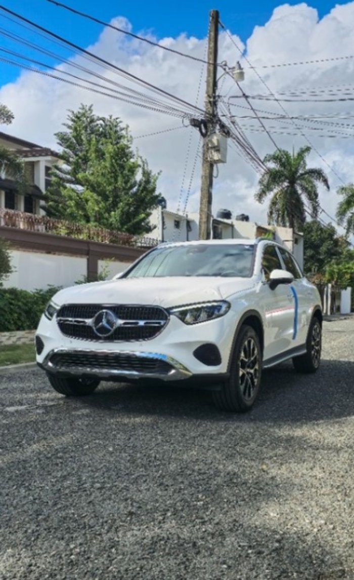 Foto 3 de 2025 MERCEDES-BENZ CLASE GLC 200